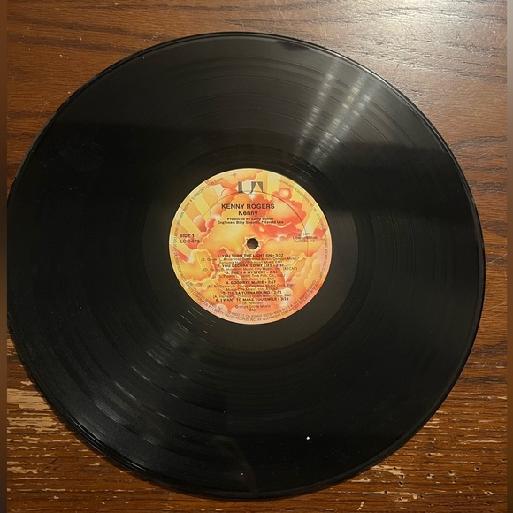 Kenny Rogers 1979 Kenny Vintage Vinyl Album - Picture 5 of 6